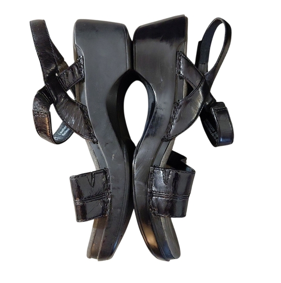 Dansko Surraya Black Leather Comfort Sandal Sling Back Ankle Strap Wedge Sandal - Picture 11 of 11